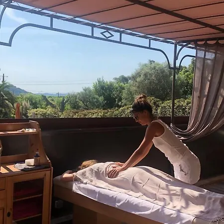Hotel La Bastide De