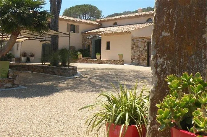 Hotel La Bastide De 3*